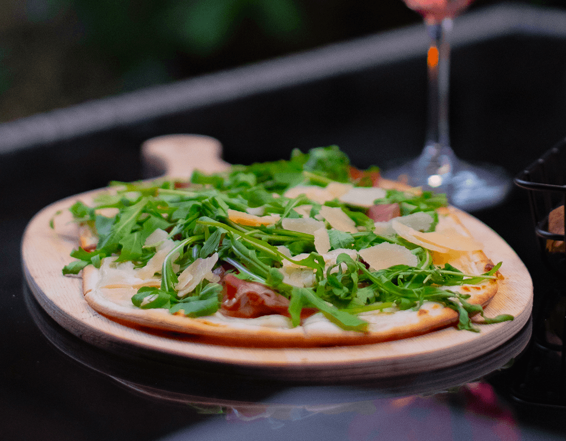 Flammkuchen Rucola, Parmaschinken